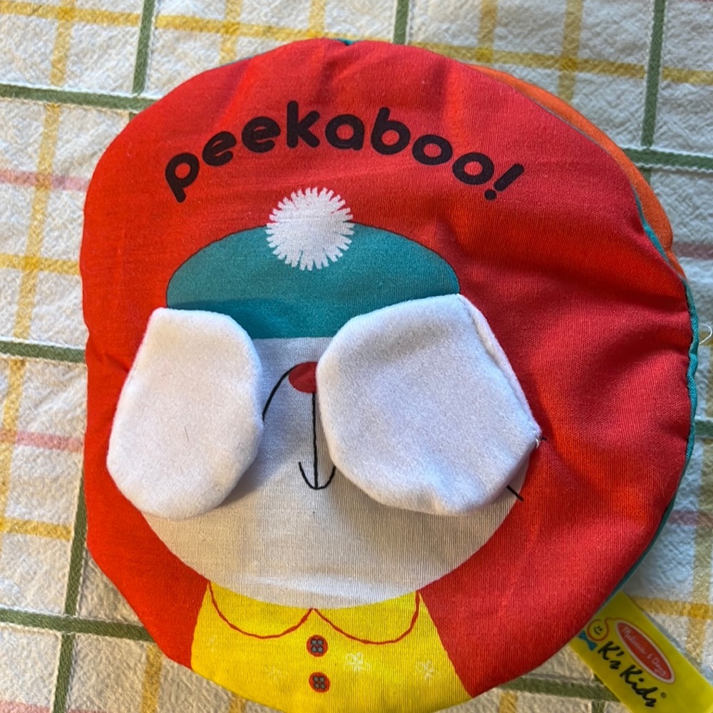 Melissa and Doug baby soft book activity, book sensory book infant peekaboo